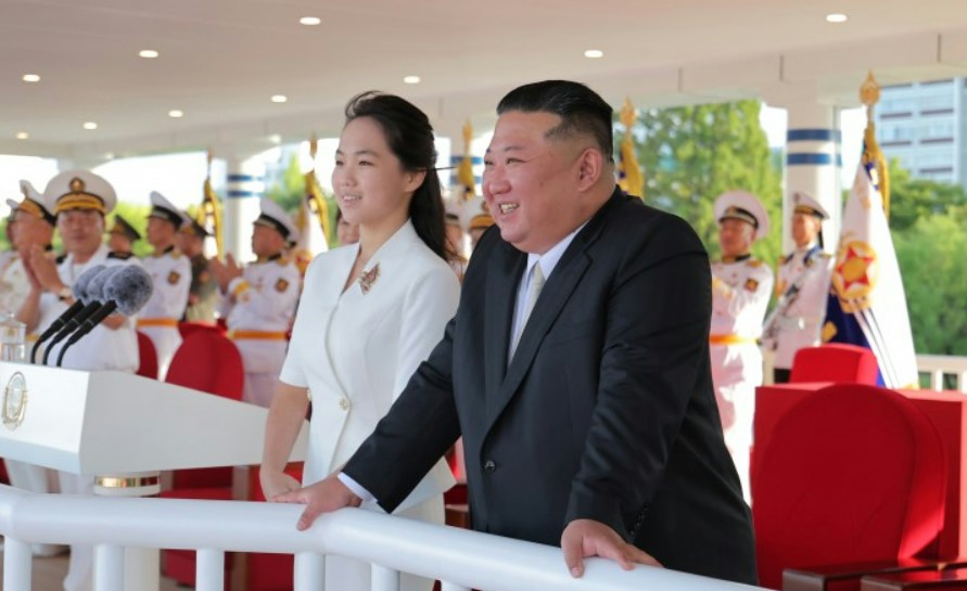 2026年9月6日,朝鲜元山港为驱逐舰「姜健号」(Kang Kon)举行服役仪式,朝鲜领袖金正恩出席。(朝中社)