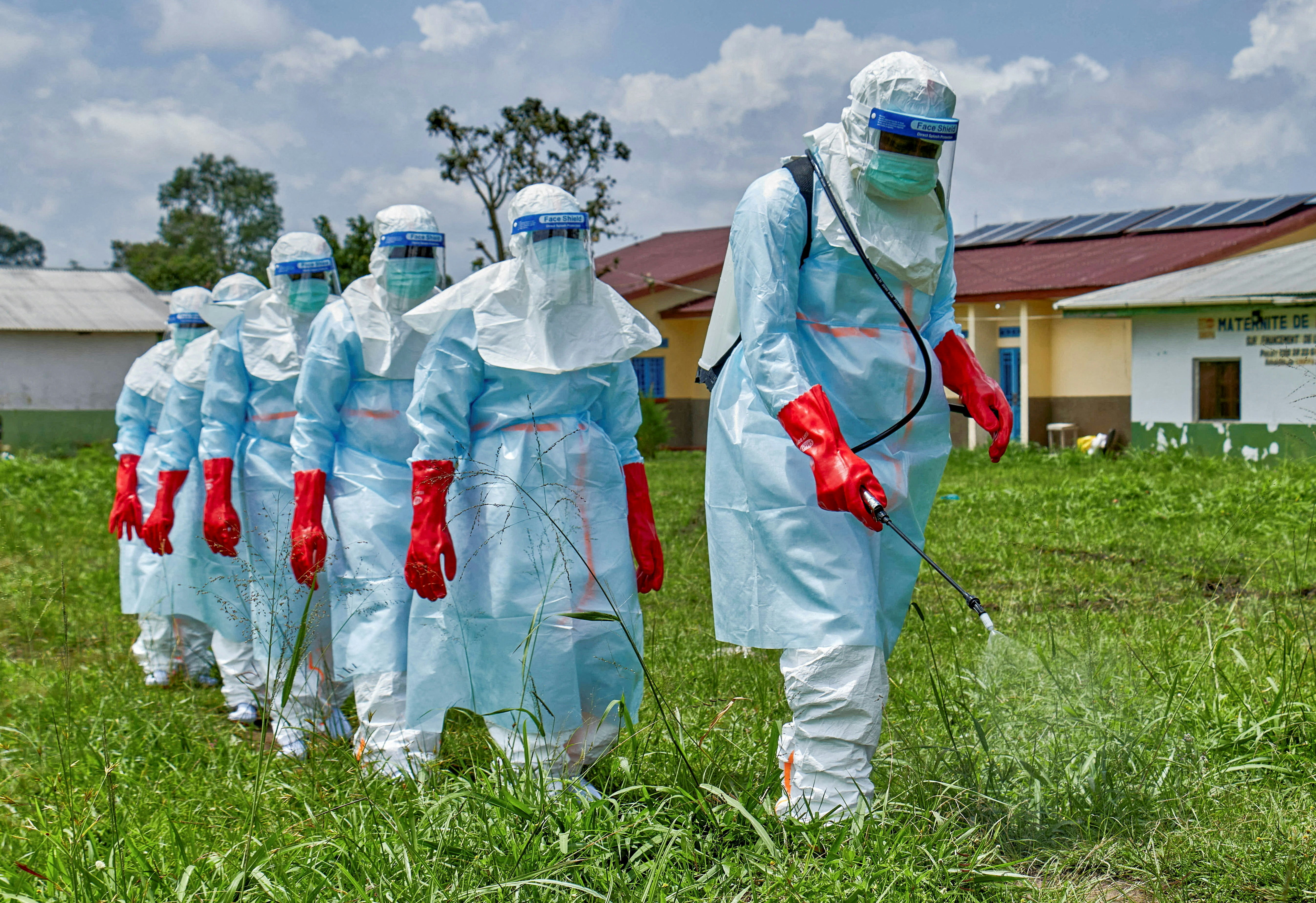 这波起源于刚果的伊波拉疫情极其凶猛,今年已酿成逾4000人死亡,成史上规模第二大的伊波拉疫情。(路透社)