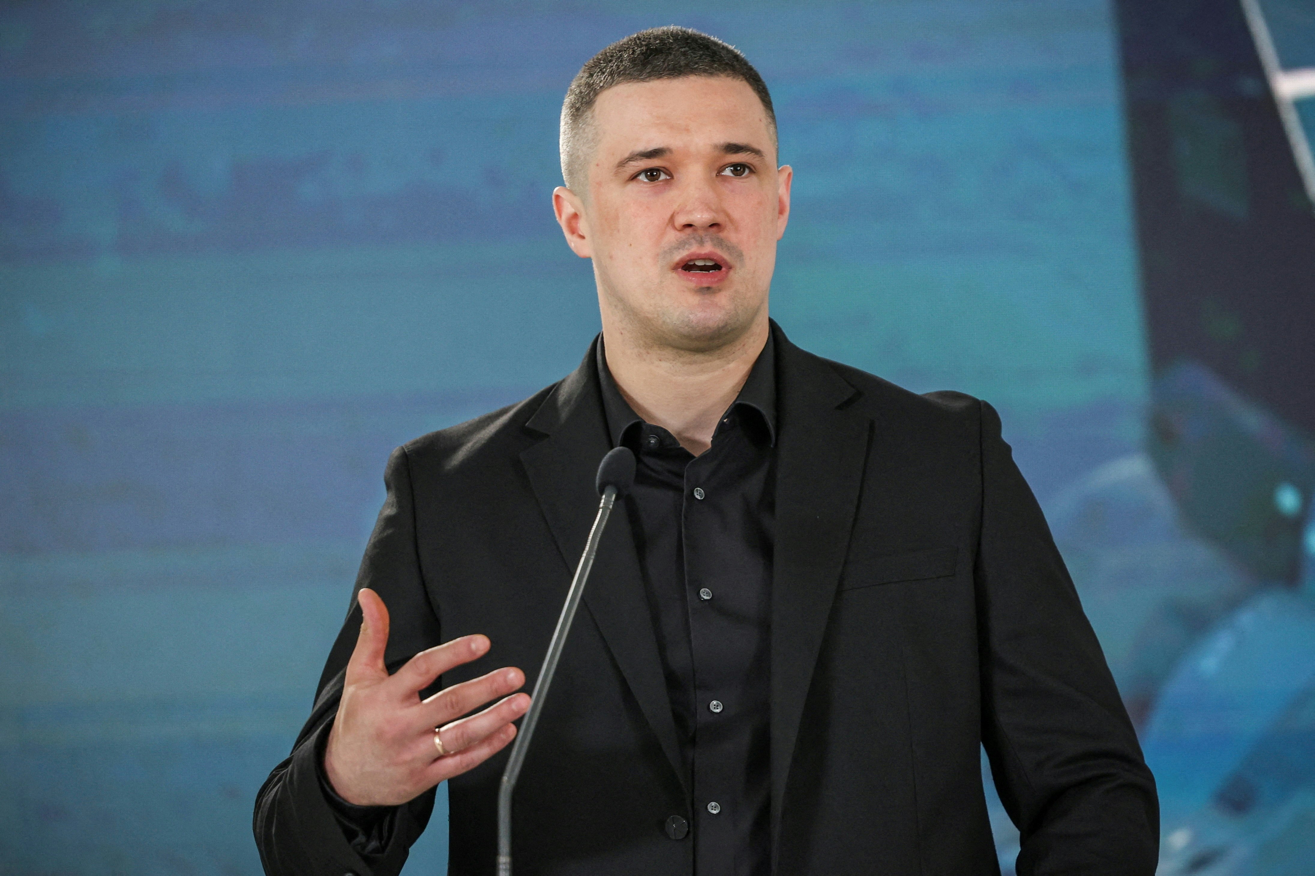 2026年7月1日,费多罗夫(Mykhailo Fedorov)在瑞典出席记者会,并于同月卸任国防部长职位。(Reuters)