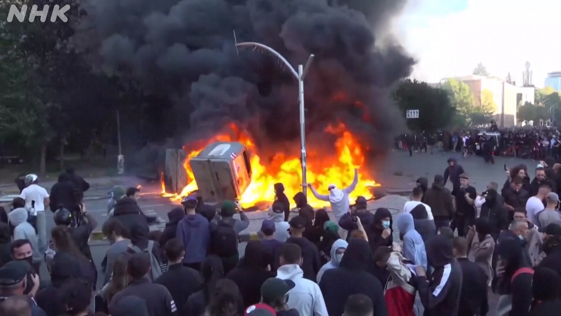France student protests over education spread in Europe