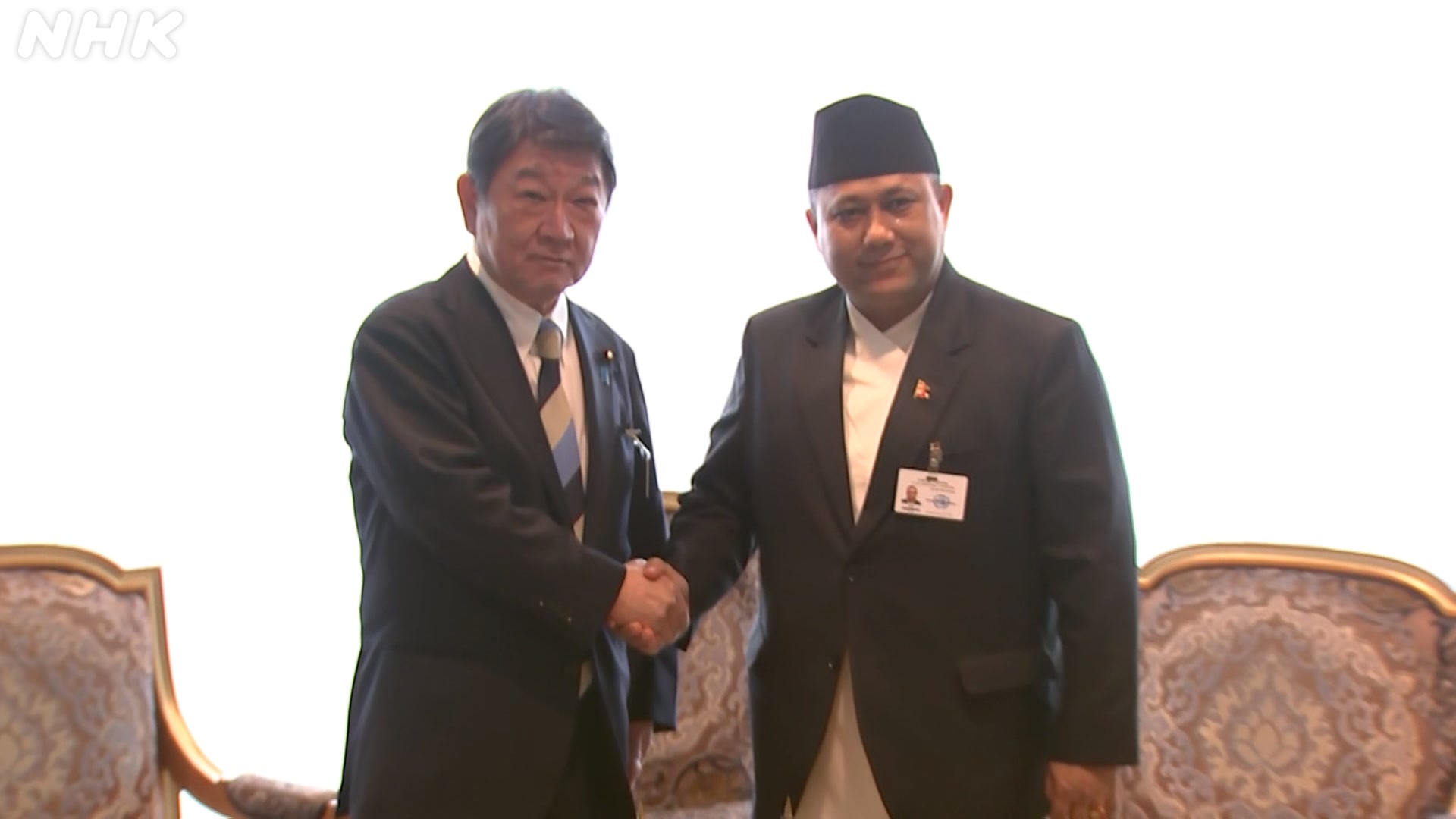 Japan's FM pledges long-term support for flood-hit Nepal
