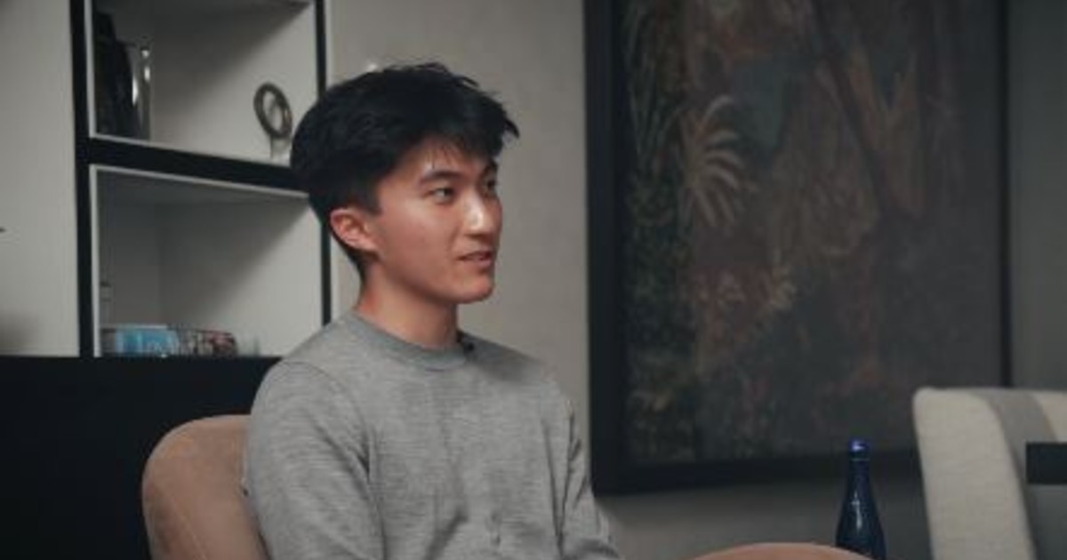 年仅23岁的辛恩(Noah Shinn)于去年创办Instinct。(网上截图)