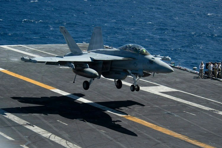 美国空军求助海军,借调用于应对电子战的EA-18G战机。(美国海军官网)