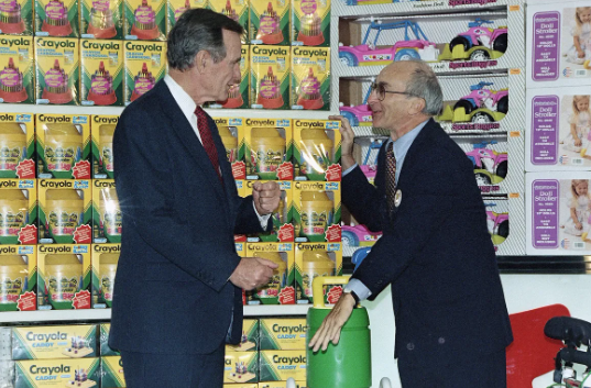 1992年，老布什在。