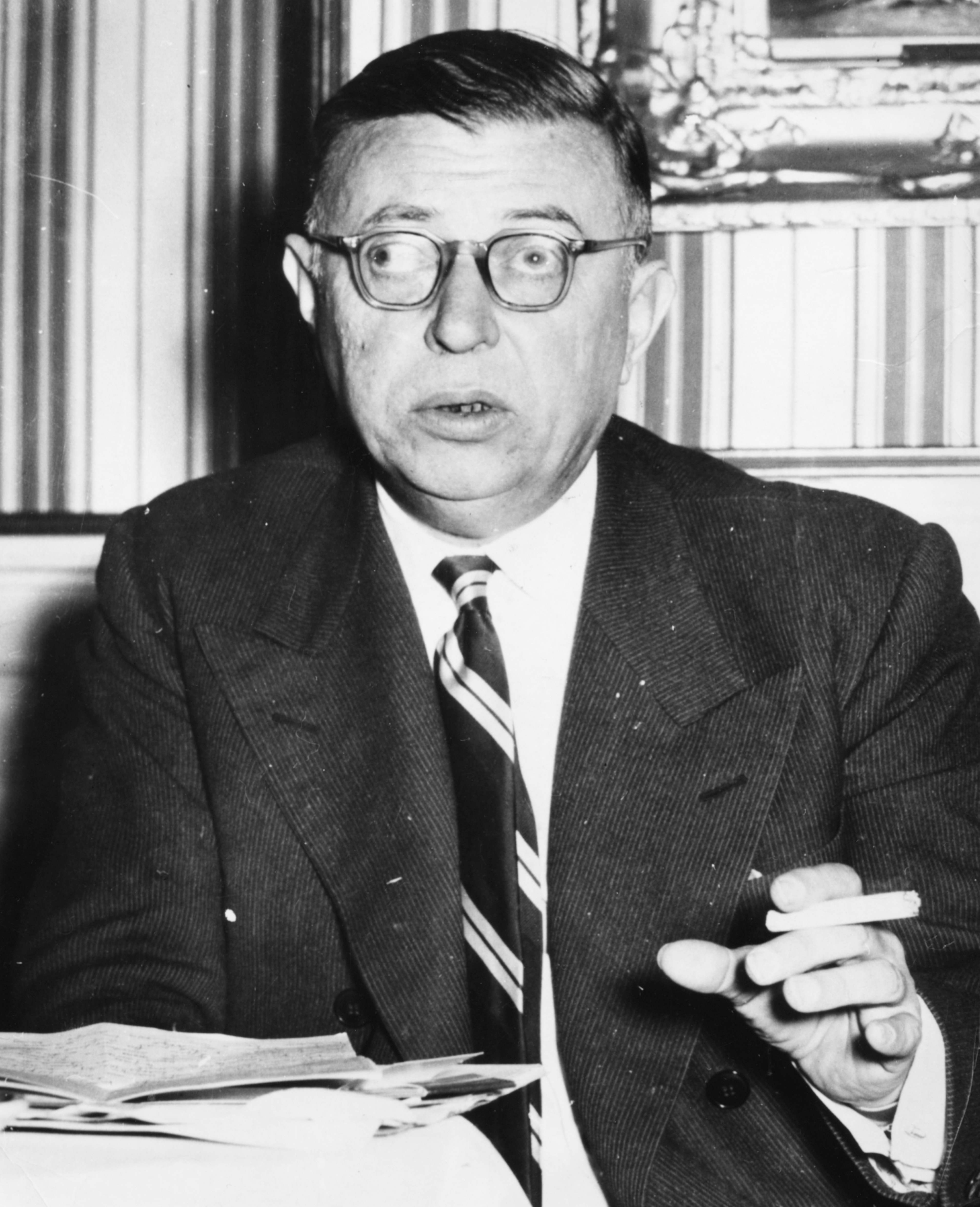 法国哲学家沙特1964年拒绝领取诺贝尔文学奖。图为沙特1940年拍下的照片。（Getty）