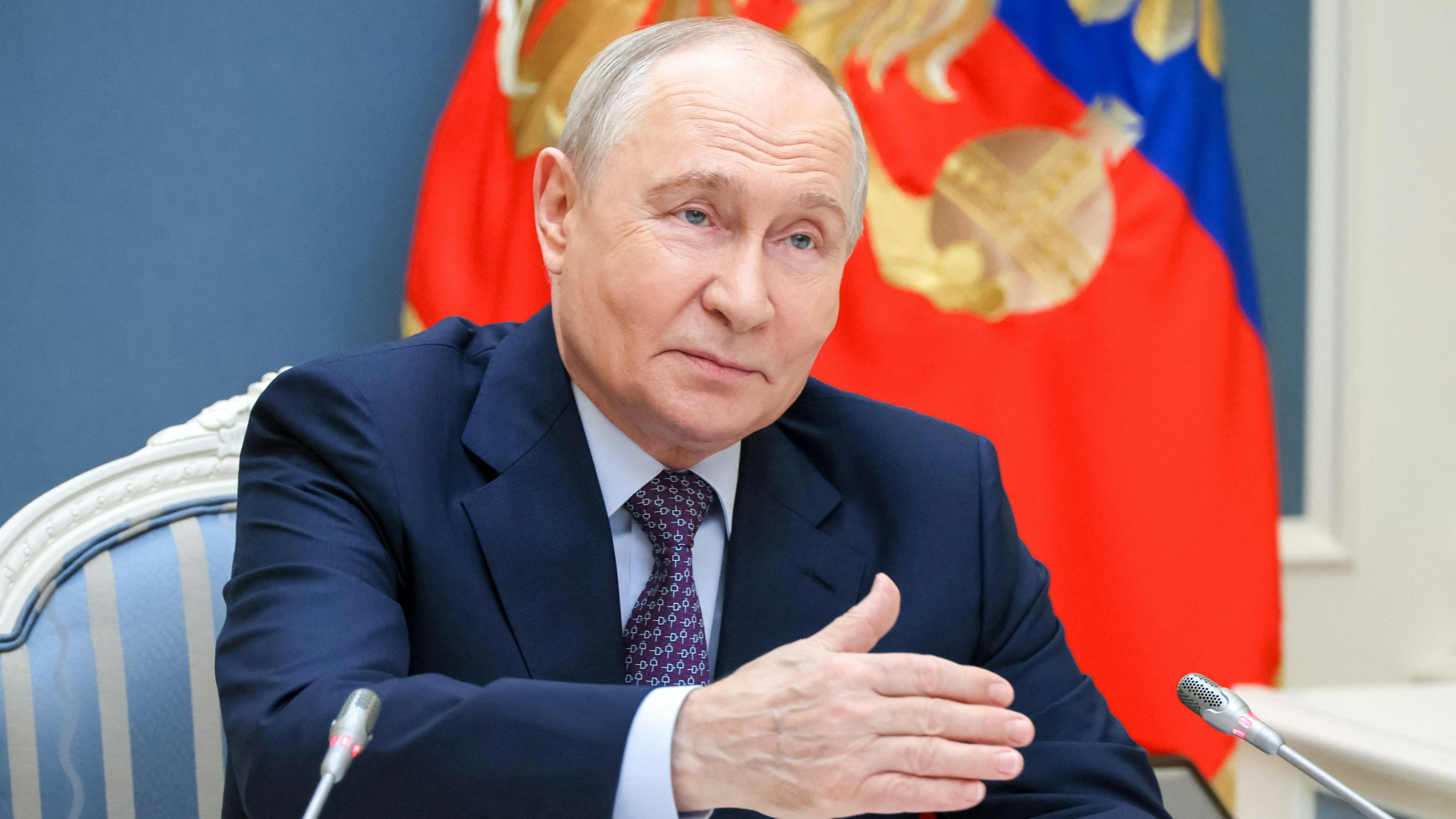2026年10月15日,俄罗斯莫斯科,总统普京(Vladimir Putin)在克里姆林宫透过视像连线召开会议。(Reuters)
