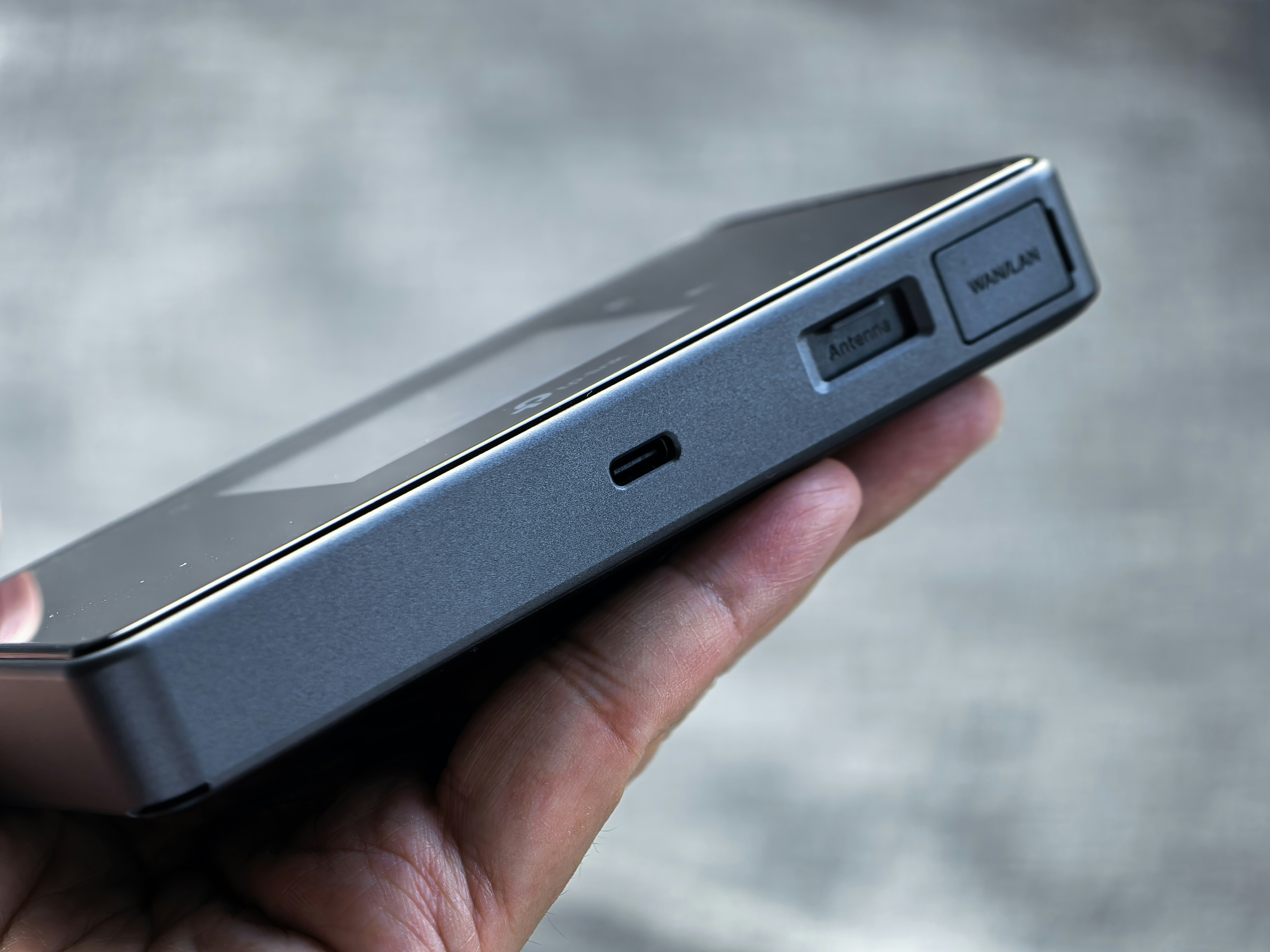 另有Lan、USB Type C及天线port位