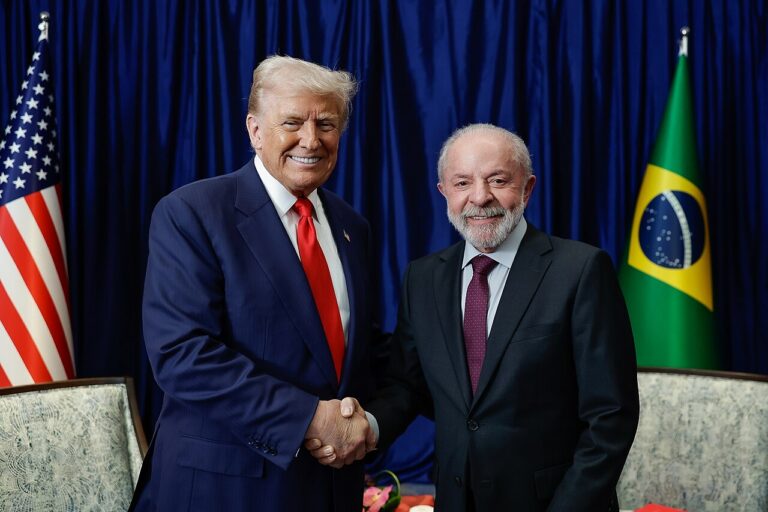 Kuala Lampur, 26/10/2025 - Presidente da República, Luís Inácio Lula da Silva, durante Encontro com o Presidente dos Estados Unidos, Donald Trump, durante o 47ª Cúpula da Associaçã