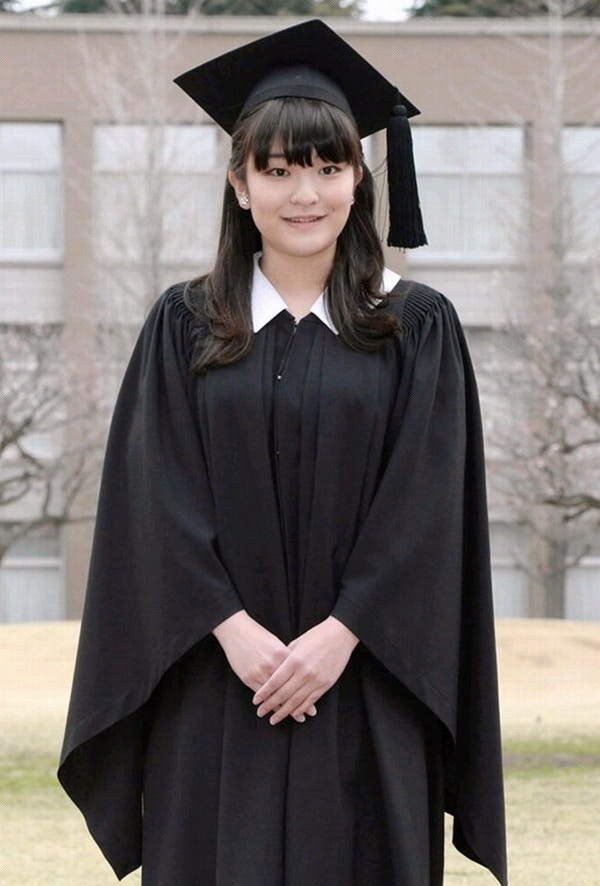 真子在国际基督教大学认识未婚夫小室圭。(国际在线)