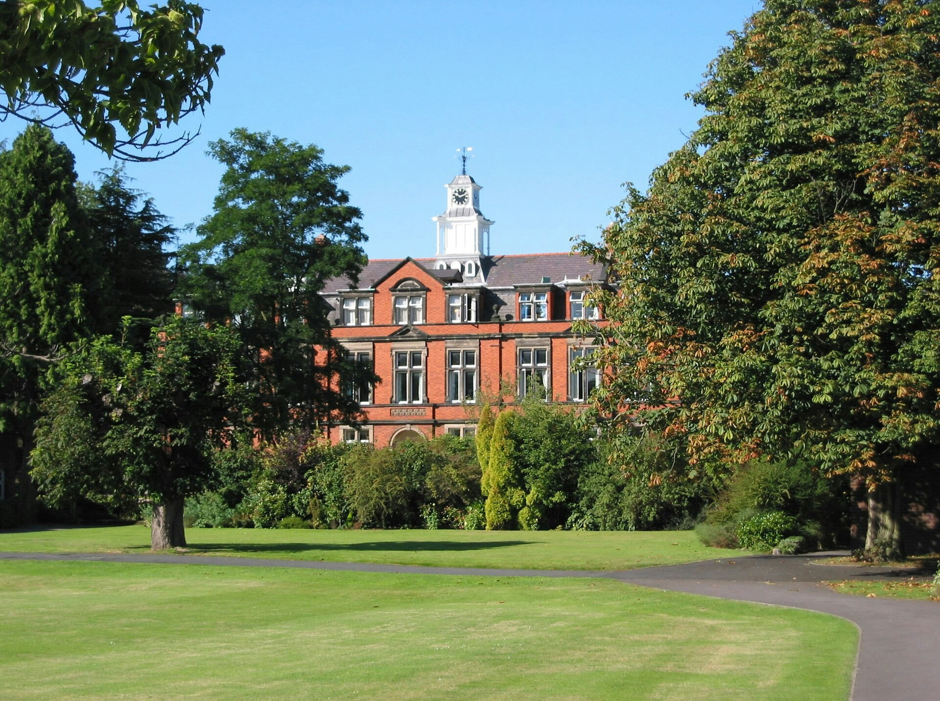 图为英国寄宿学校Wrekin College校舍(Wiki Commons)