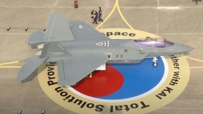 韩国KF-21战机。(YouTube@연합뉴스 Yonhapnews影片截图)
