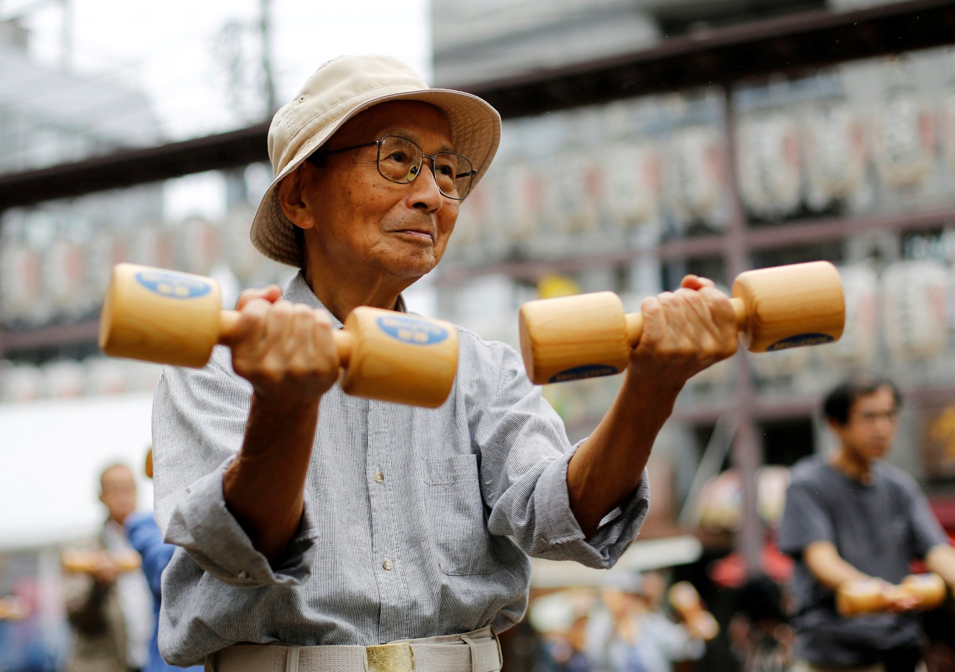 日本人口老化严重,社会广泛关注长者退休生活开支等问题,亦多少年轻人为自己退休打算。(Reuters)