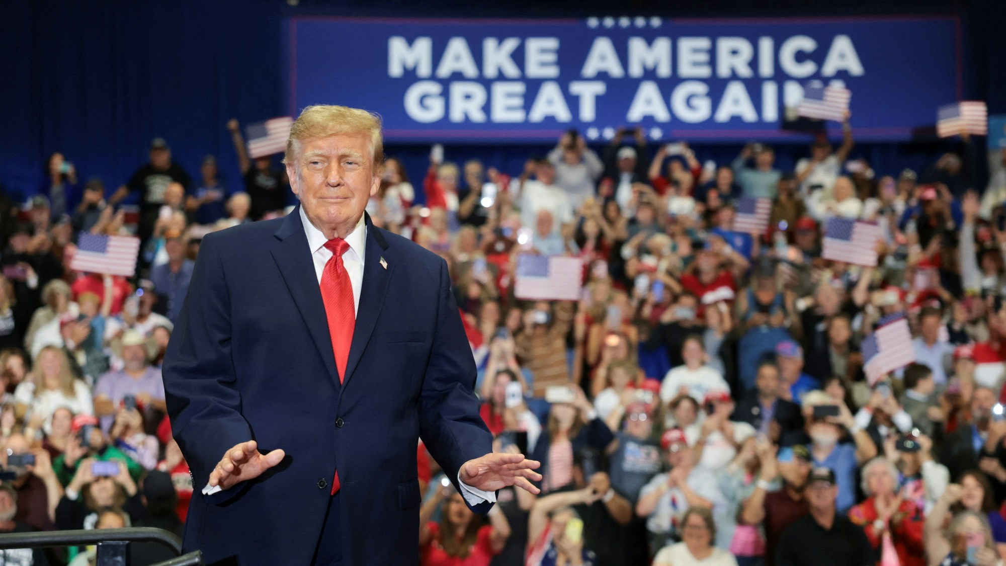 2026年10月1日,美国总统特朗普(Donald Trump)在俄克拉何马州杜兰特市(Durant)出席为当地共和党人助选的中期选举集会。 (Reuters)