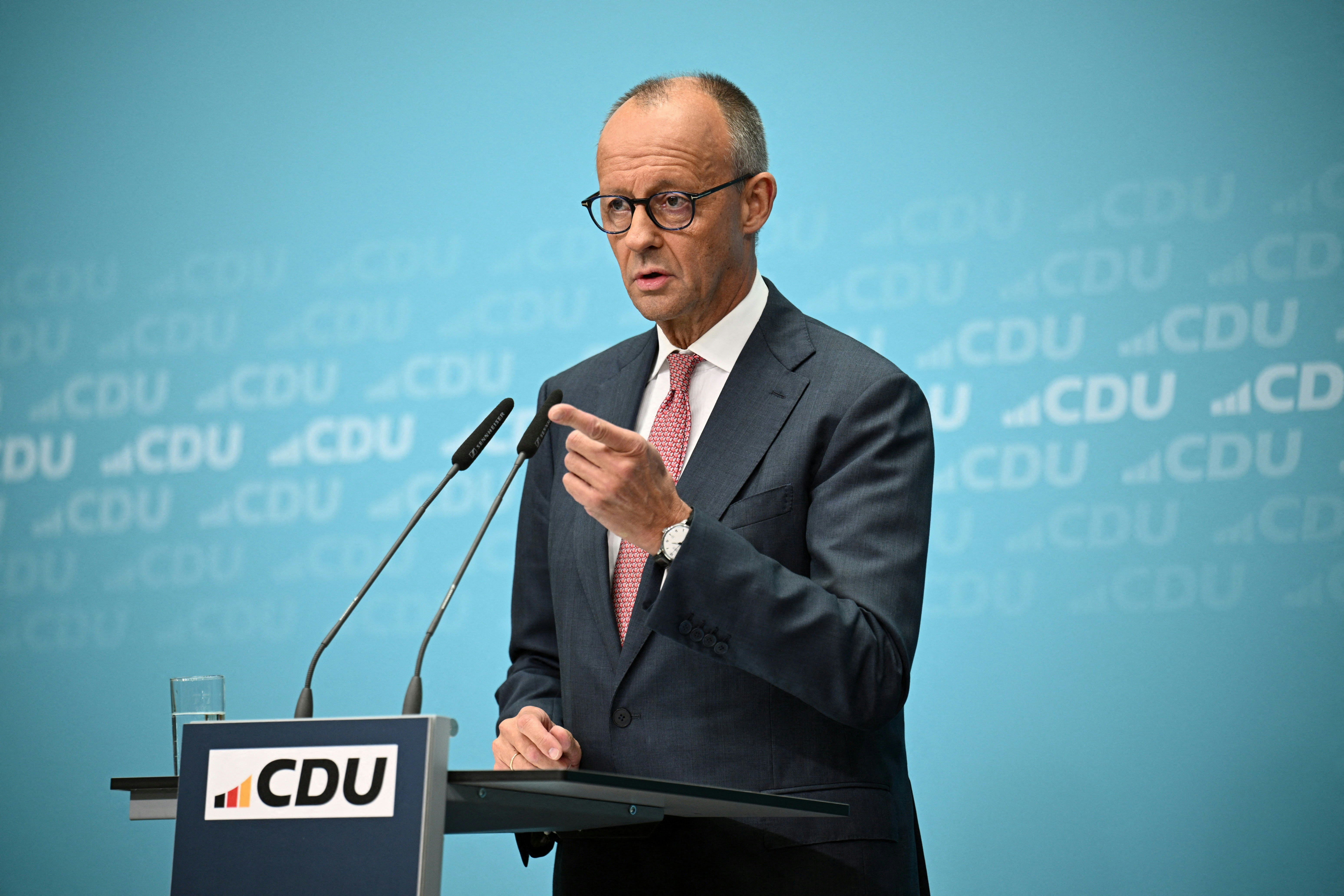 2026年9月21日德国总理、基民盟(CDU)党魁默茨(Friedrich Merz)在柏林选举后的记者会上作出回应。(Reuters)