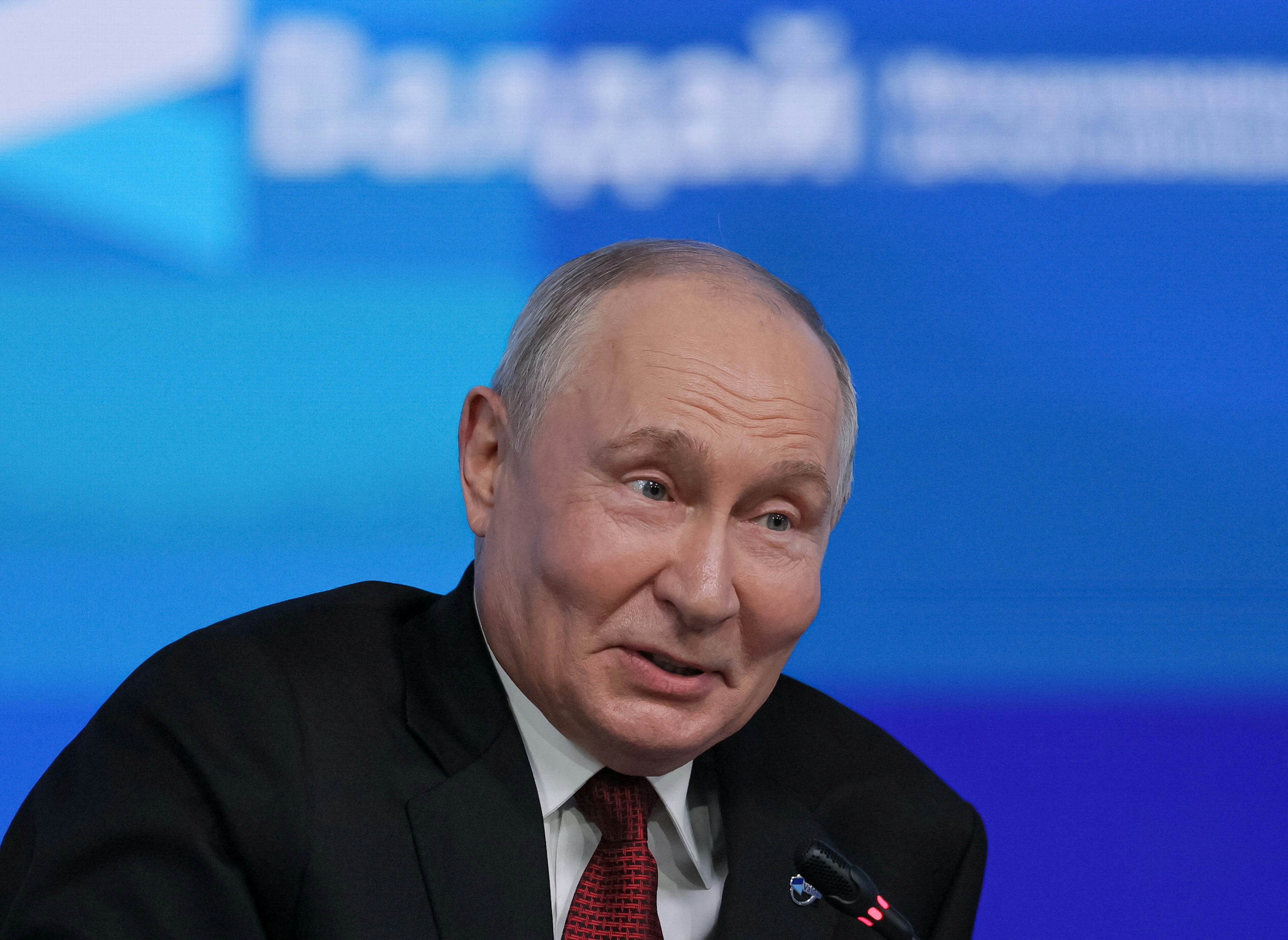 2026年10月1日,俄罗斯莫斯科,总统普京(Vladimir Putin)出席瓦尔代辩论俱乐部(Valdai Discussion Club)全体会议时发表讲话。(Reuters)