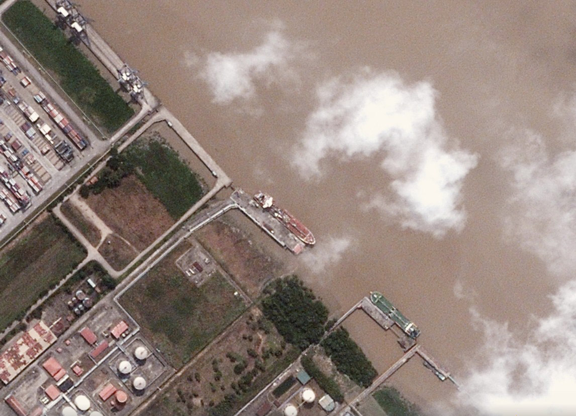 伊朗的影子舰队助长缅甸军政府的空袭